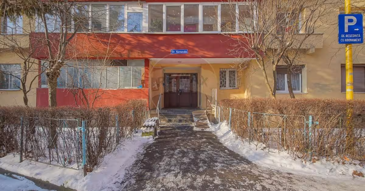 Apartament semidecomandat cu 2 camere în zona Hărmanului, Brașov