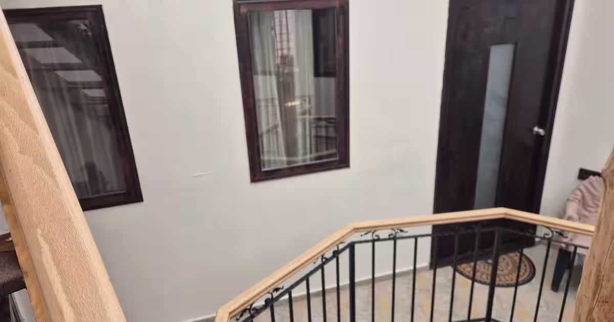Apartament decomandat cu 4 camere în zona Schei, Brașov