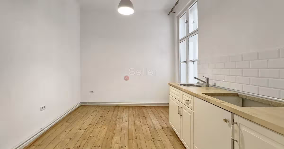 Apartament decomandat cu 4 camere în zona Ultracentral, Brașov
