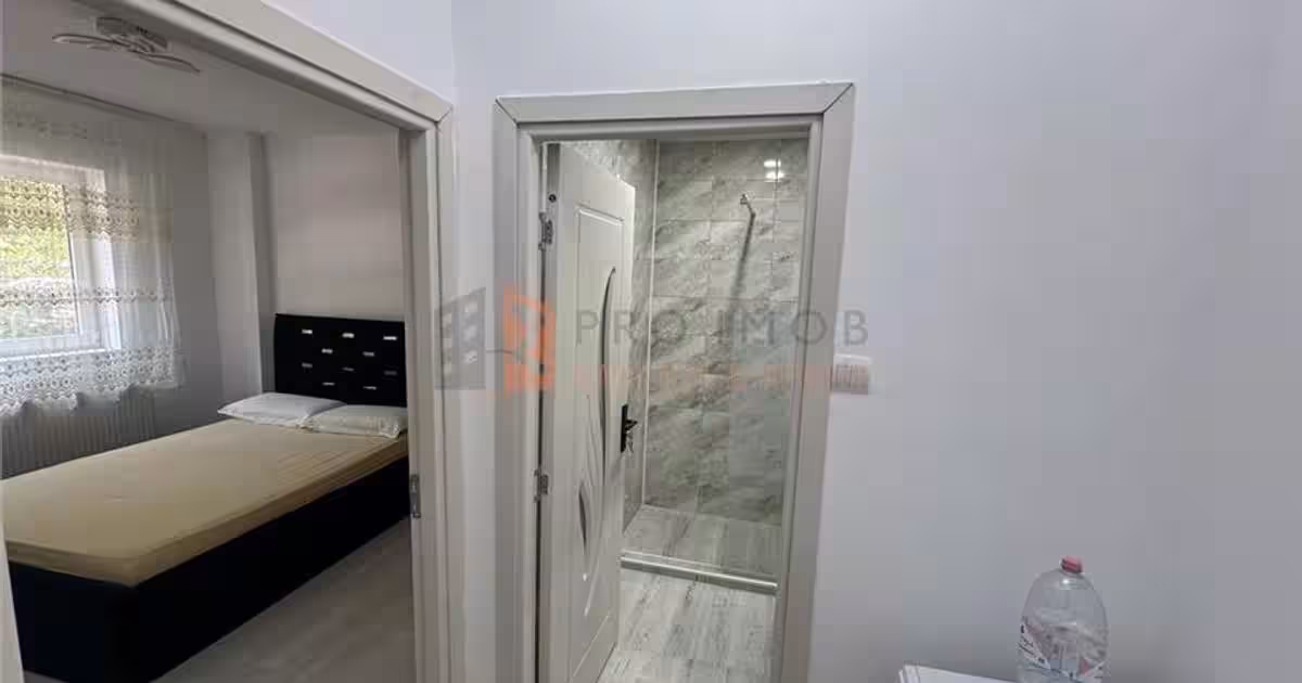 Apartament decomandat cu 2 camere în zona 1 Decembrie, Buzău