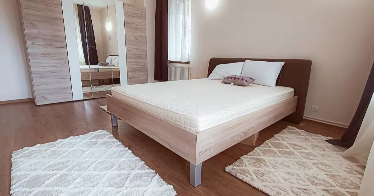Apartament decomandat cu 3 camere în zona Balada, Constanța