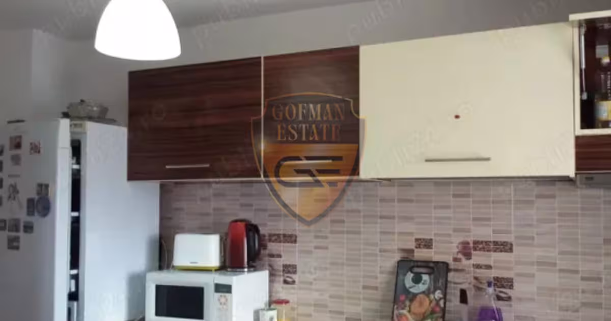 Apartament decomandat cu 3 camere în zona Brătianu, Constanța