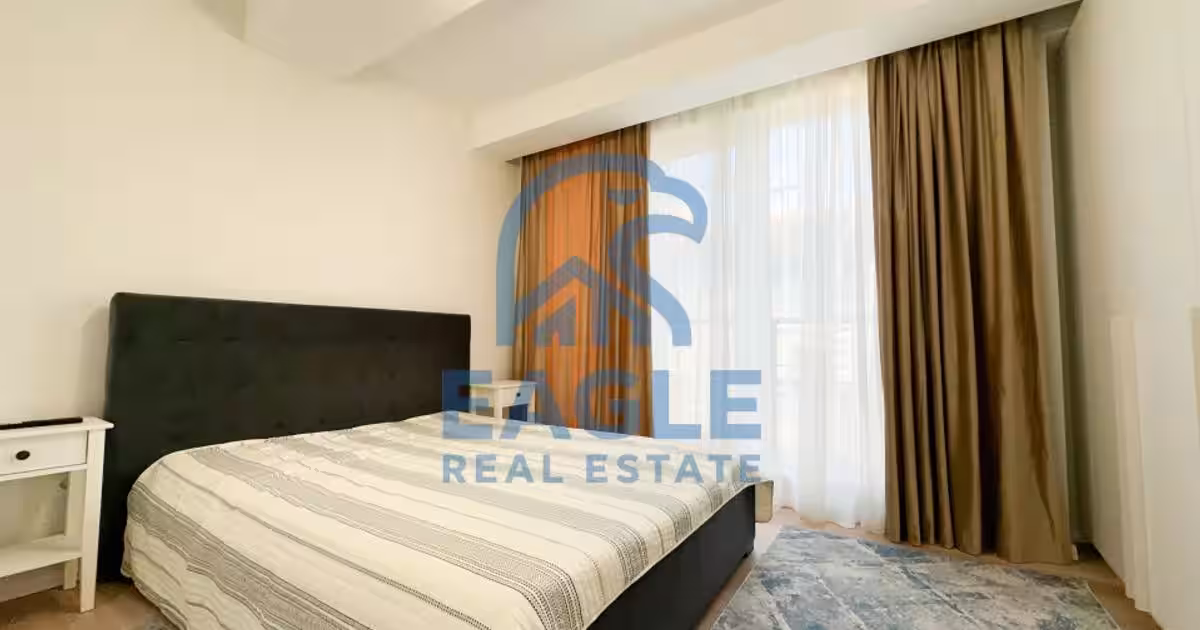 Casa de Cultura - 3 Camere de lux in bloc nou cu parcare, Termen lung