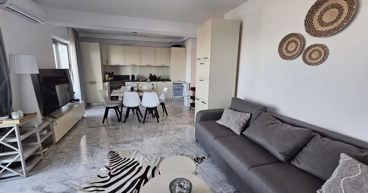 Apartament decomandat cu 3 camere în zona Exterior Nord, Constanța