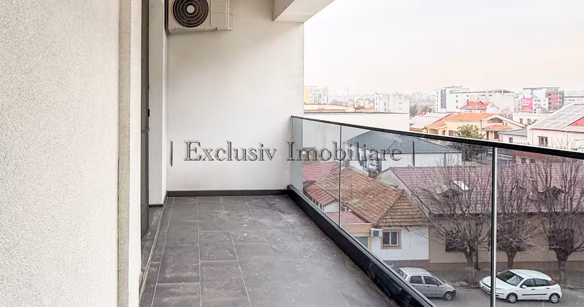 Apartament semidecomandat cu 3 camere în zona Faleza Nord, Constanța