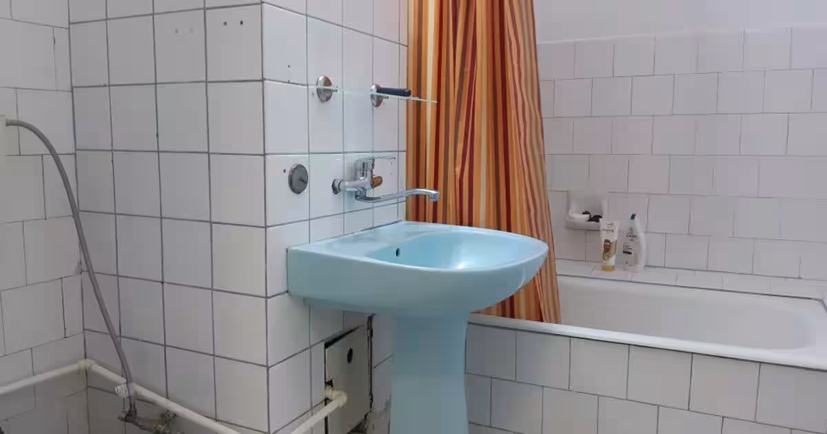 Apartament semidecomandat cu 3 camere în zona Inel I, Constanța