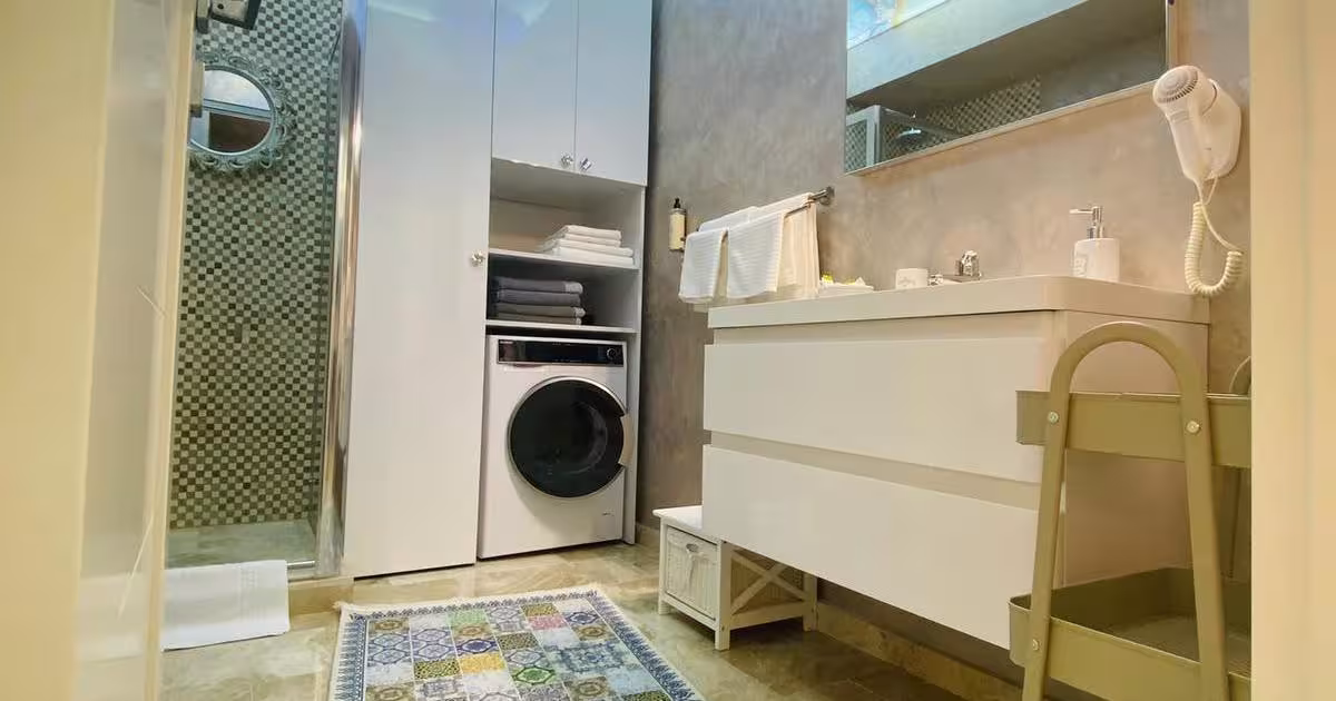 Apartament decomandat cu 2 camere în zona Sat Vacanță, Constanța