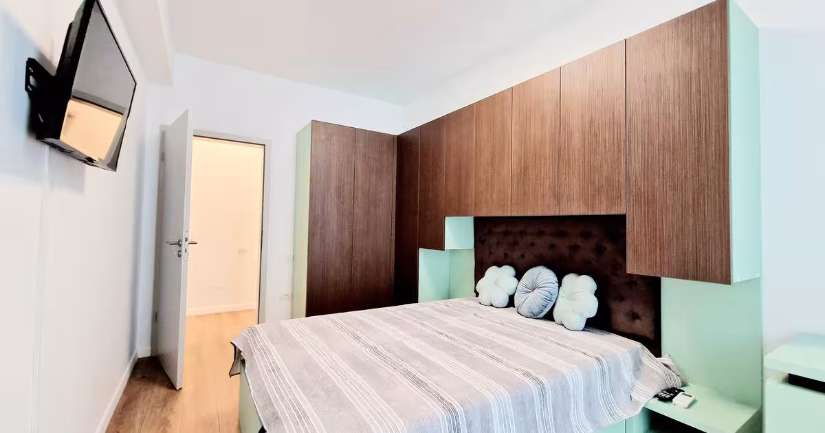 Apartament decomandat cu 3 camere în zona Tomis Nord, Constanța