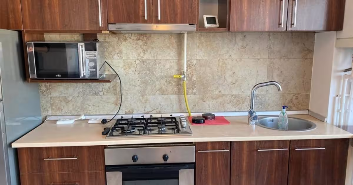 Apartament decomandat cu 2 camere în zona Trocadero, Constanța