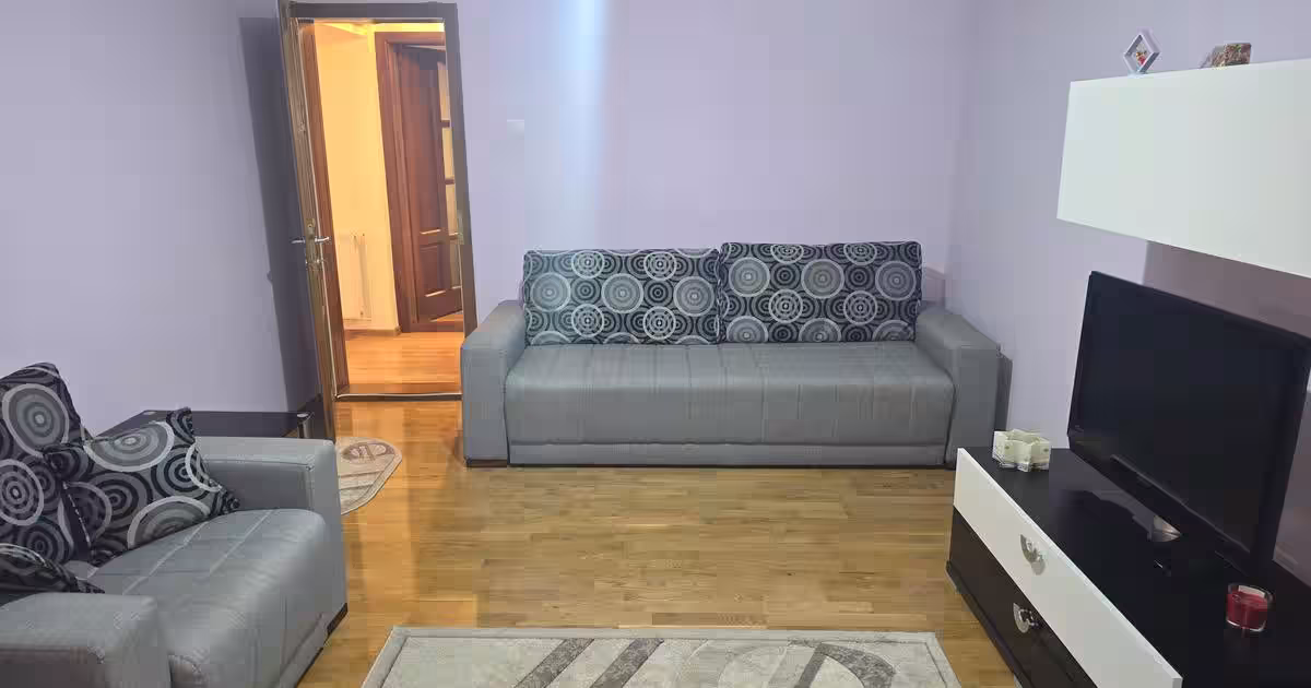 Inchiriez apartament 2 camere decomandat in Deva, zona Mihai Viteazu, etaj 2,