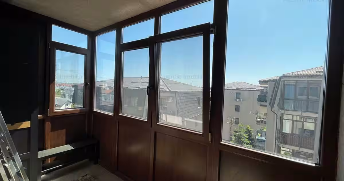 Apartament decomandat cu 3 camere în Dobroești