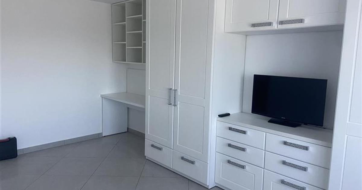Apartament 2 camere ,54 mp, zona Mausoleu Sud - supermarket Paco , renovat compl
