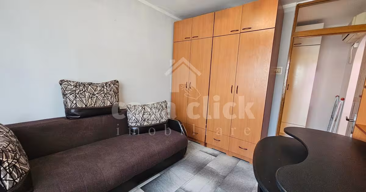 Apartament decomandat cu 3 camere în zona Piața Centrală, Galați preț 2.000 RON / lună