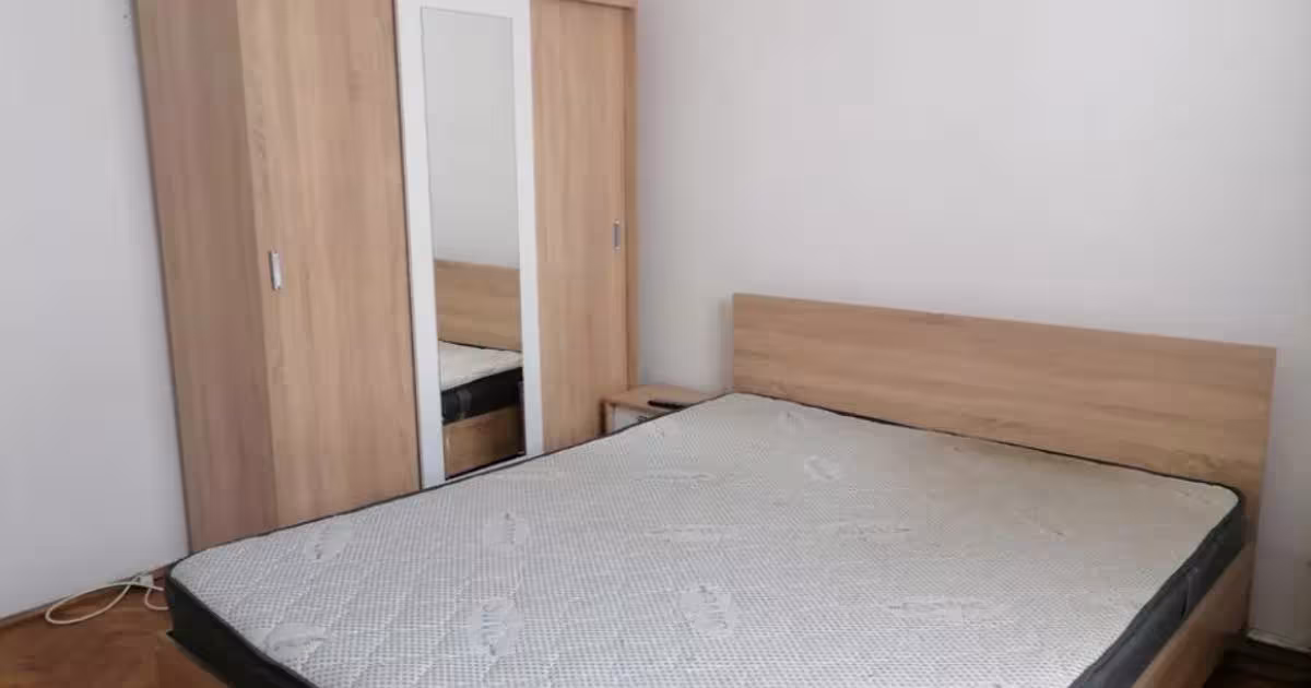 Apartament decomandat cu 3 camere în zona Alexandru cel Bun, Iași