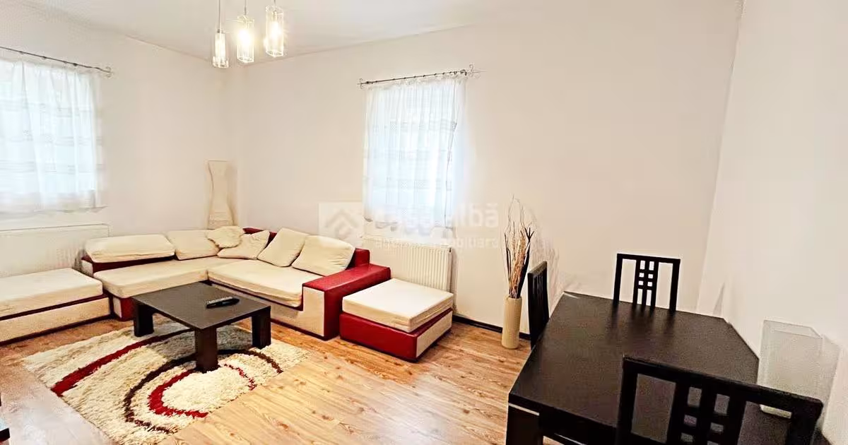 Apartament semidecomandat cu 2 camere în zona Central, Iași