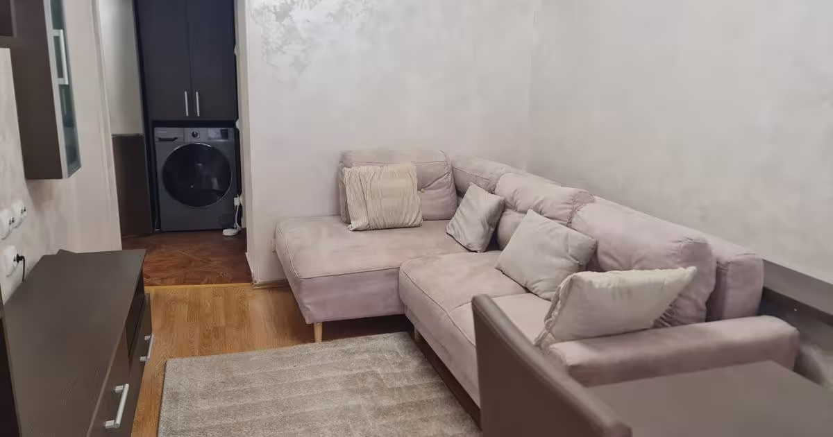 Apartament decomandat cu 3 camere în zona Central, Iași