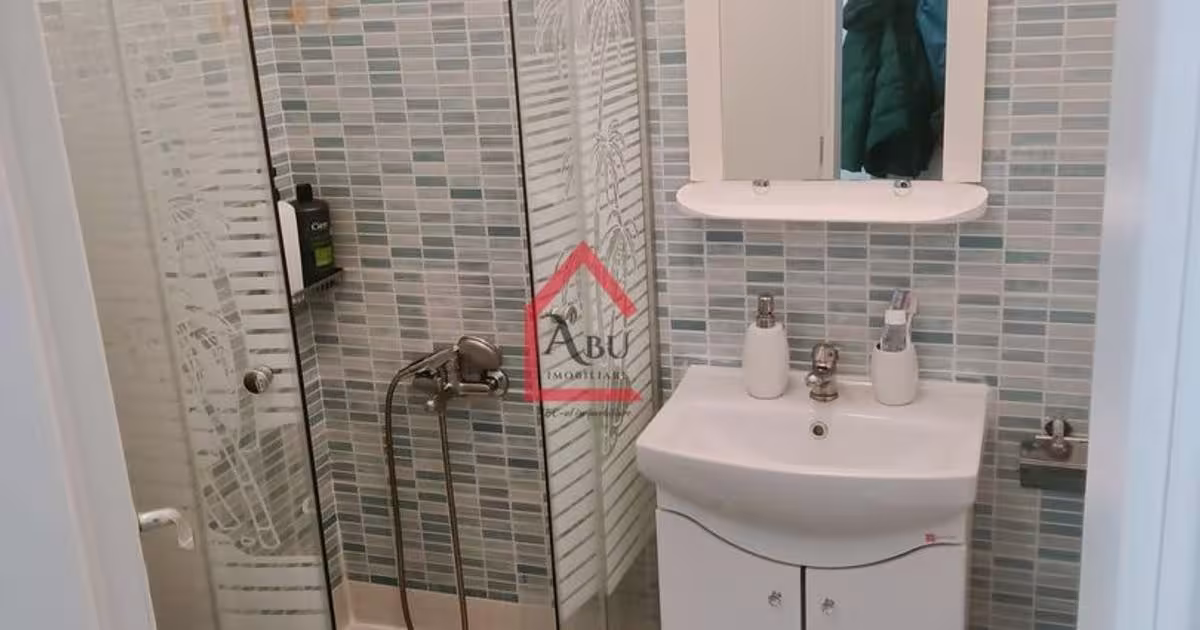 Apartament 50 mp cu 3 camere în zona Centru Civic, Iași