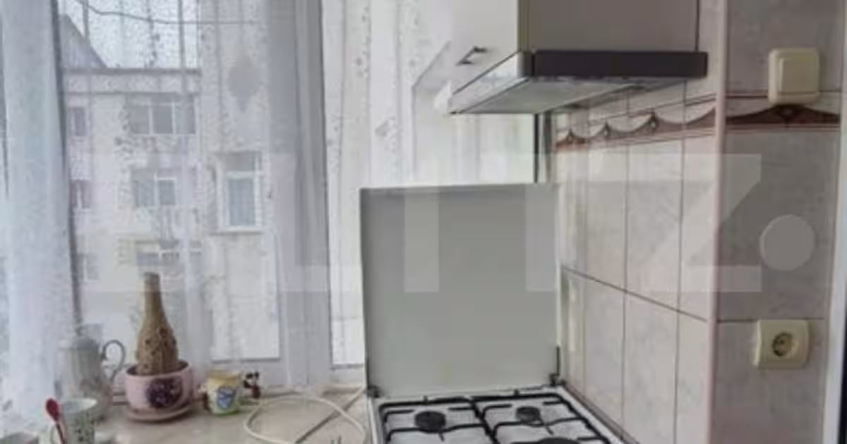 Apartament decomandat cu 3 camere în zona Cug, Iași