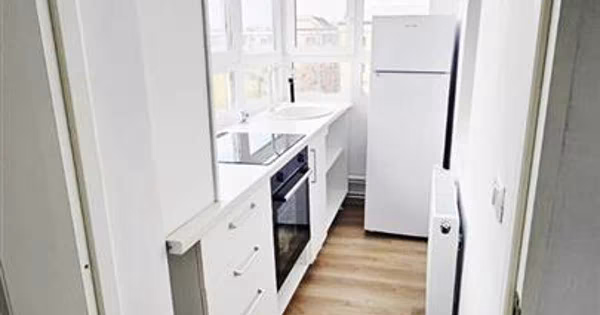 Apartament semidecomandat cu 3 camere în zona Nicolina, Iași