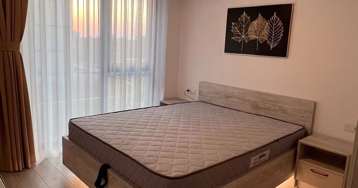 Apartament semidecomandat cu 3 camere în zona Palat, Iași