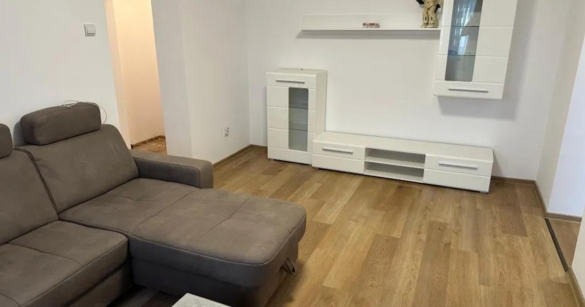 Apartament MODERN, PRIMA INCHIRIERE, cu 3 camere, zona Podu de Piatra