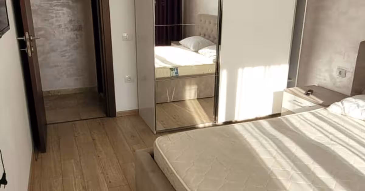 Apartament decomandat cu 3 camere în zona Central, Mamaia