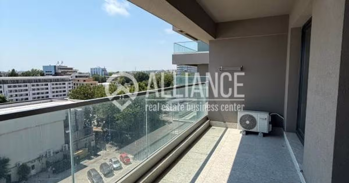 Apartament decomandat cu 2 camere în zona Est, Mamaia