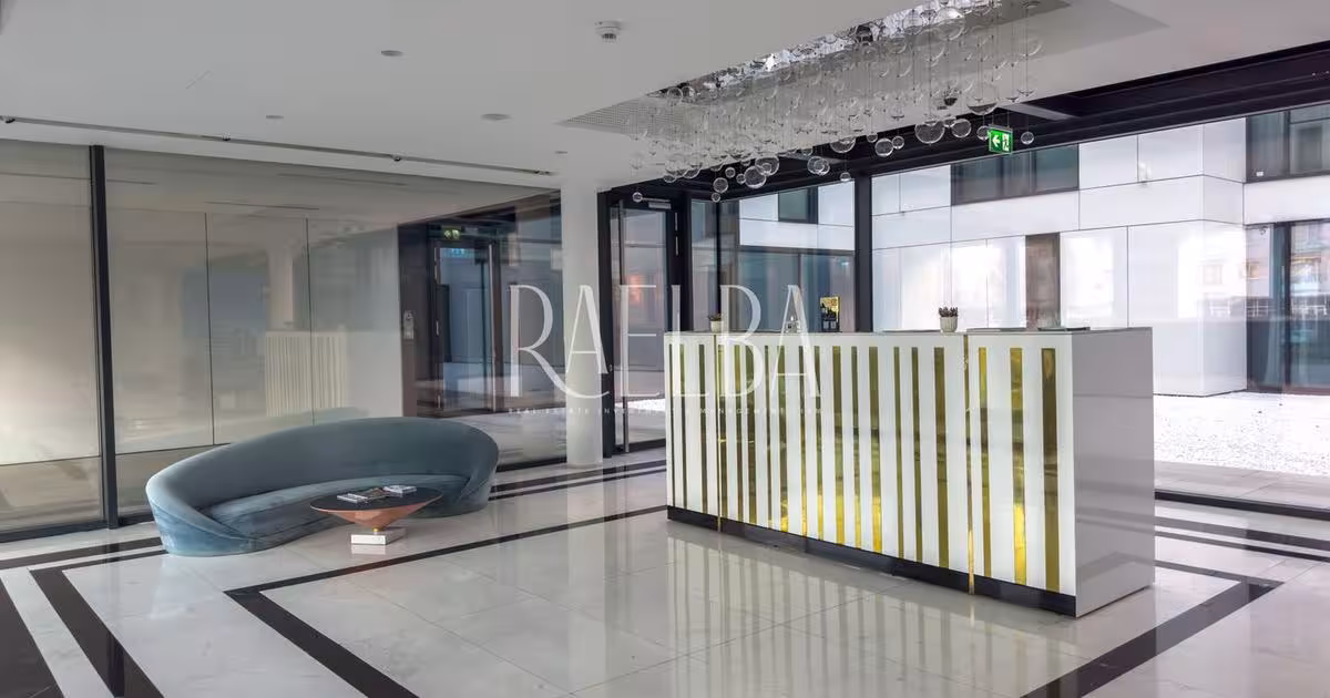 Apartament decomandat cu 4 camere în zona Nord, Mamaia