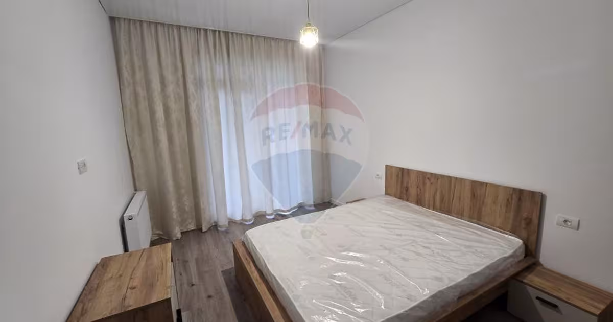 Apartament decomandat cu 2 camere în zona Vest, Mamaia-Sat
