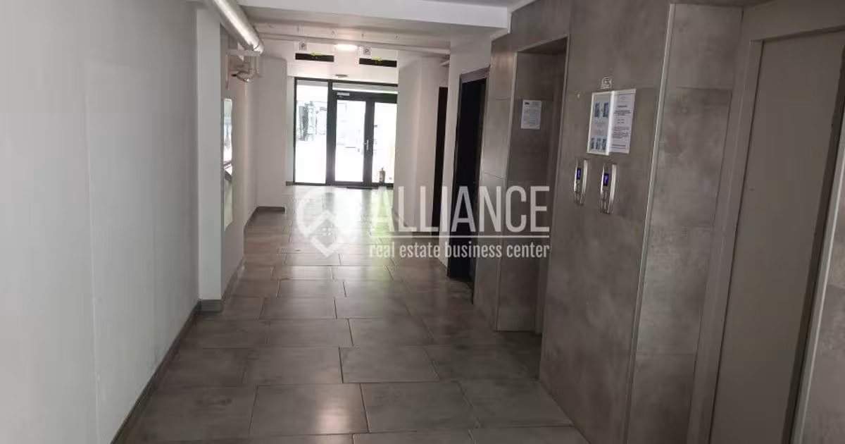 Apartament decomandat cu 2 camere în zona Central, Năvodari
