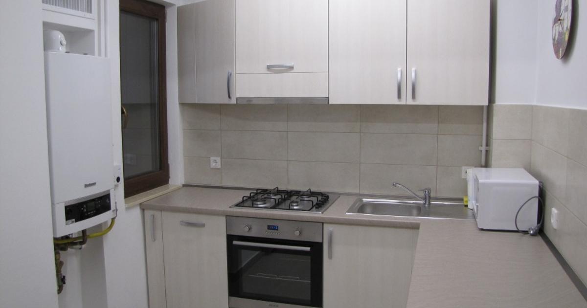 Apartament decomandat cu 2 camere în zona Cantemir, Oradea