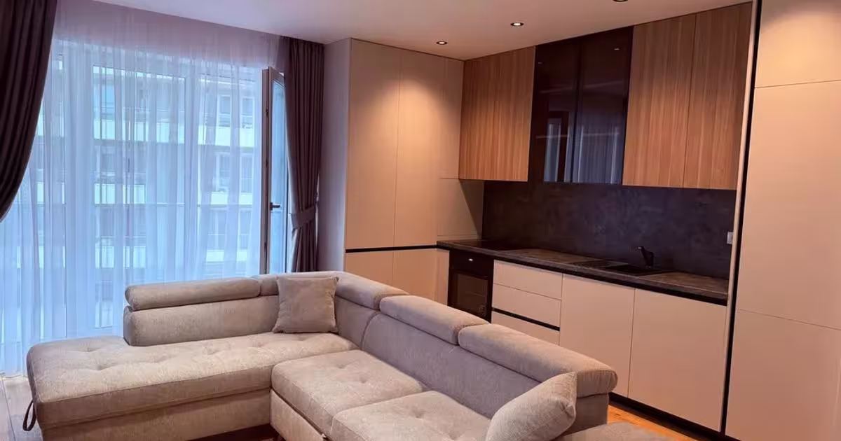 Apartament semidecomandat cu 3 camere în zona Central, Pantelimon