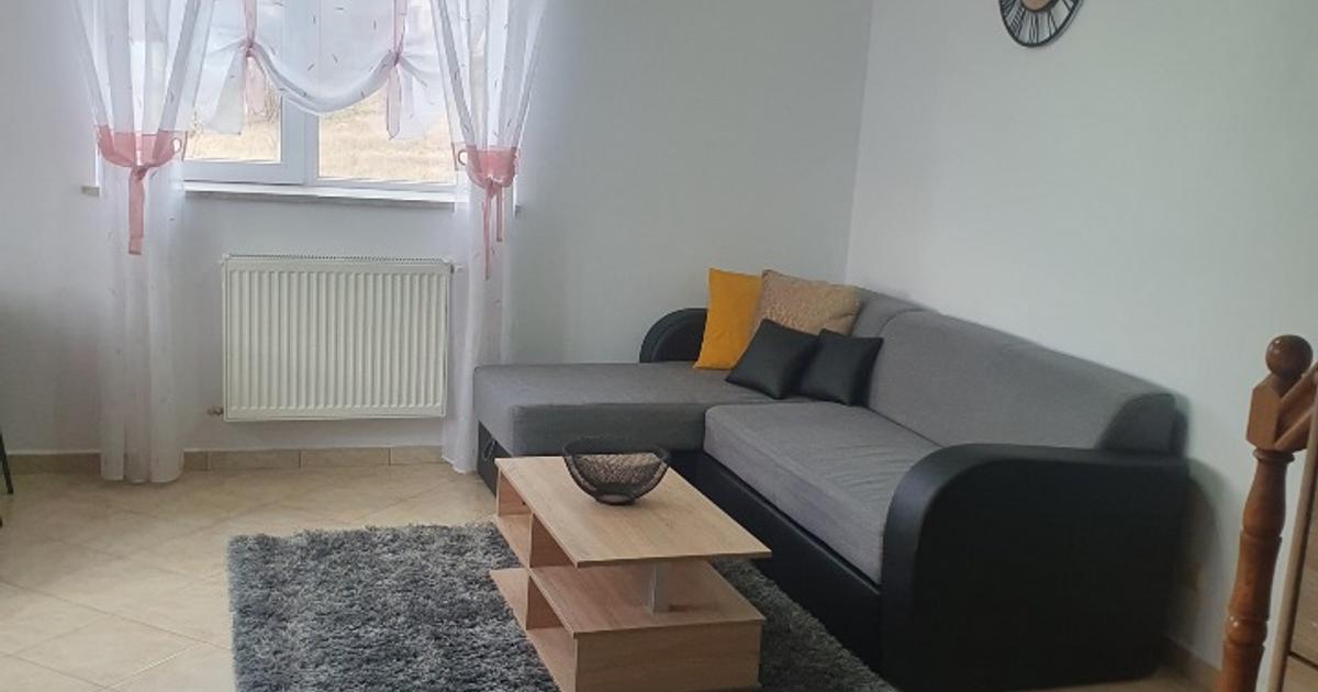 Apartament semidecomandat cu 2 camere în zona Calea Romanului, Piatra-Neamț