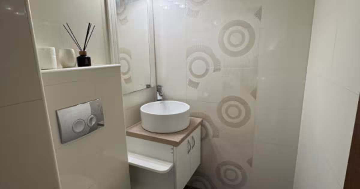 Apartament decomandat cu 3 camere în zona Malu Roșu, Ploiești