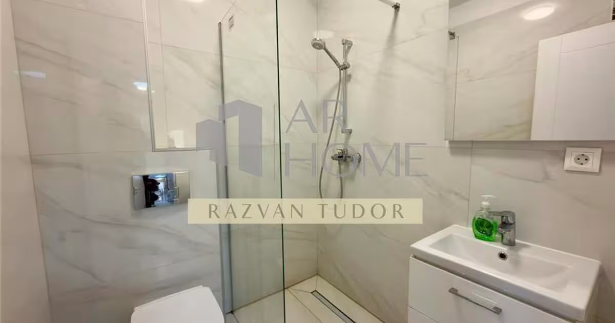 Apartament decomandat cu 3 camere în zona Vest, Ploiești