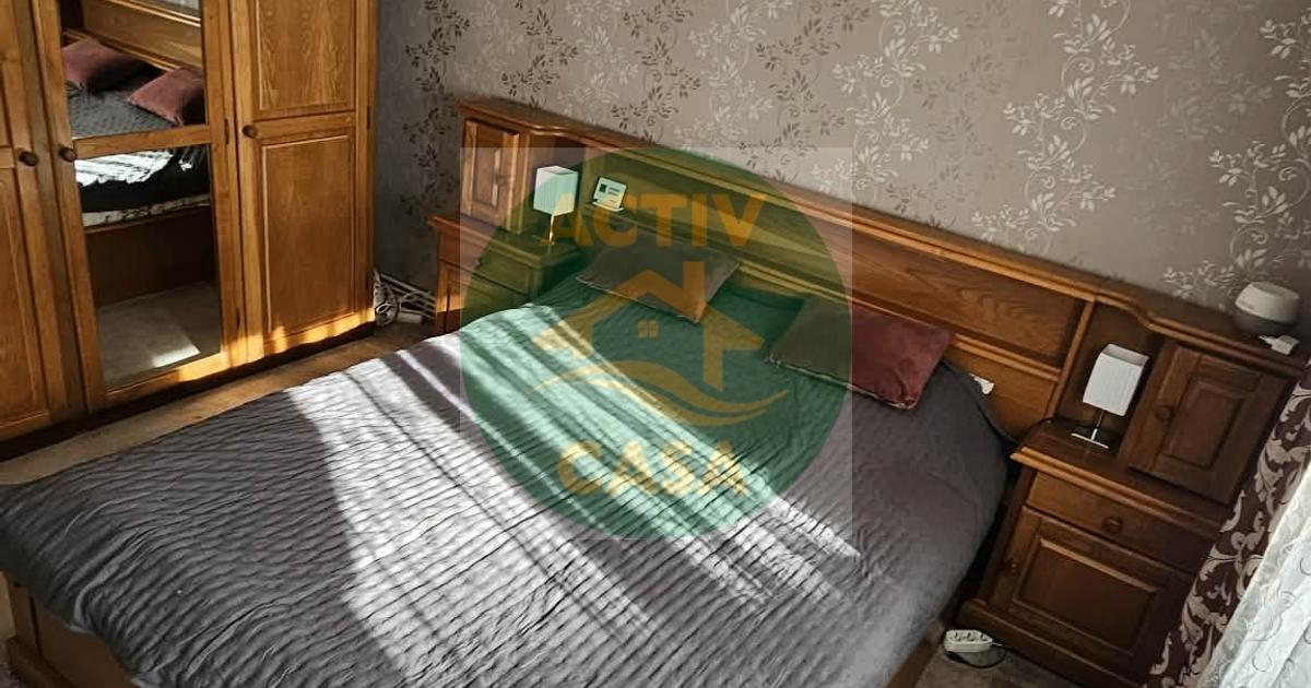 De inchiriat apartament cu 2 camere, etaj 3, zona Pietonal Stefan cel Mare