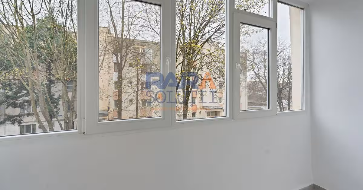 Apartament decomandat cu 2 camere în zona Ultracentral, Roman