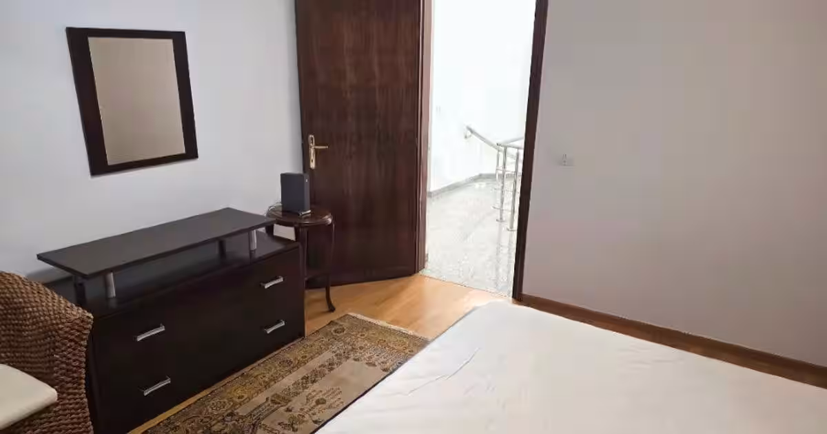 Apartament decomandat cu 3 camere în zona Primăverii, Sector 1