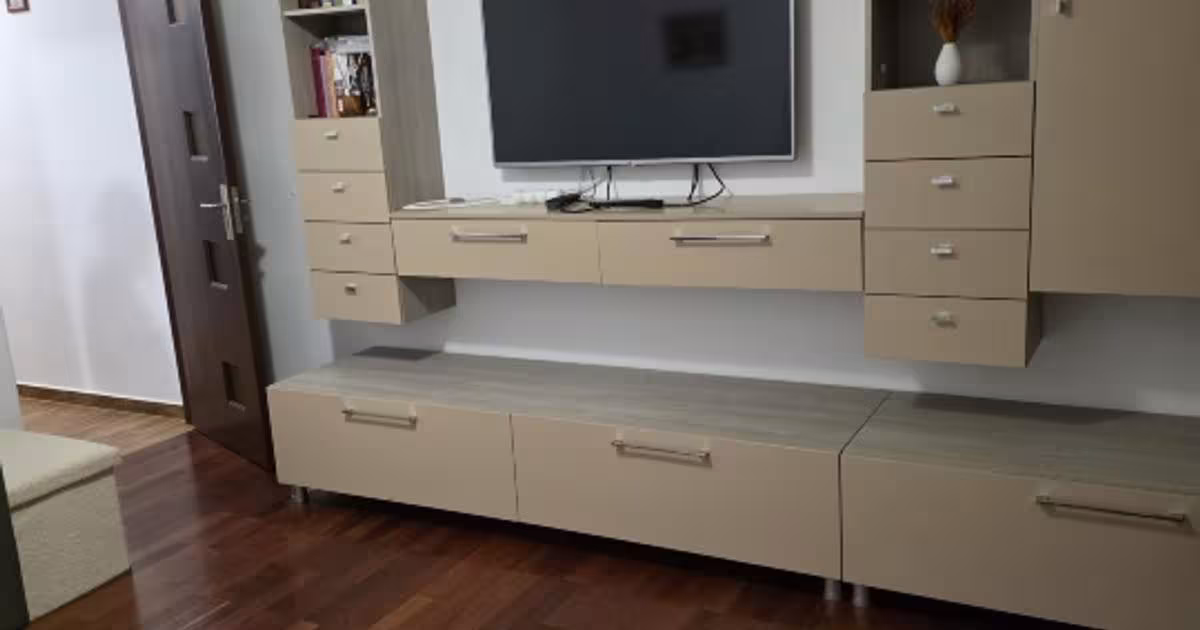 Apartament semidecomandat cu 2 camere în zona Eroii Revoluției, Sector 4
