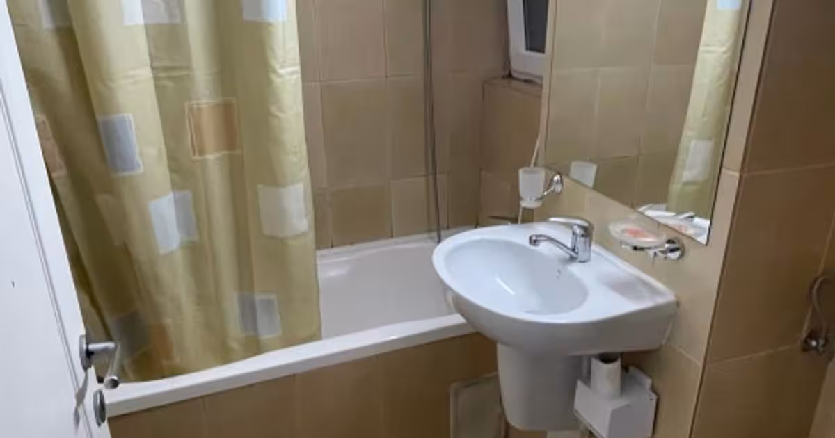 Apartament decomandat cu 2 camere în zona Eroii Revoluției, Sector 4