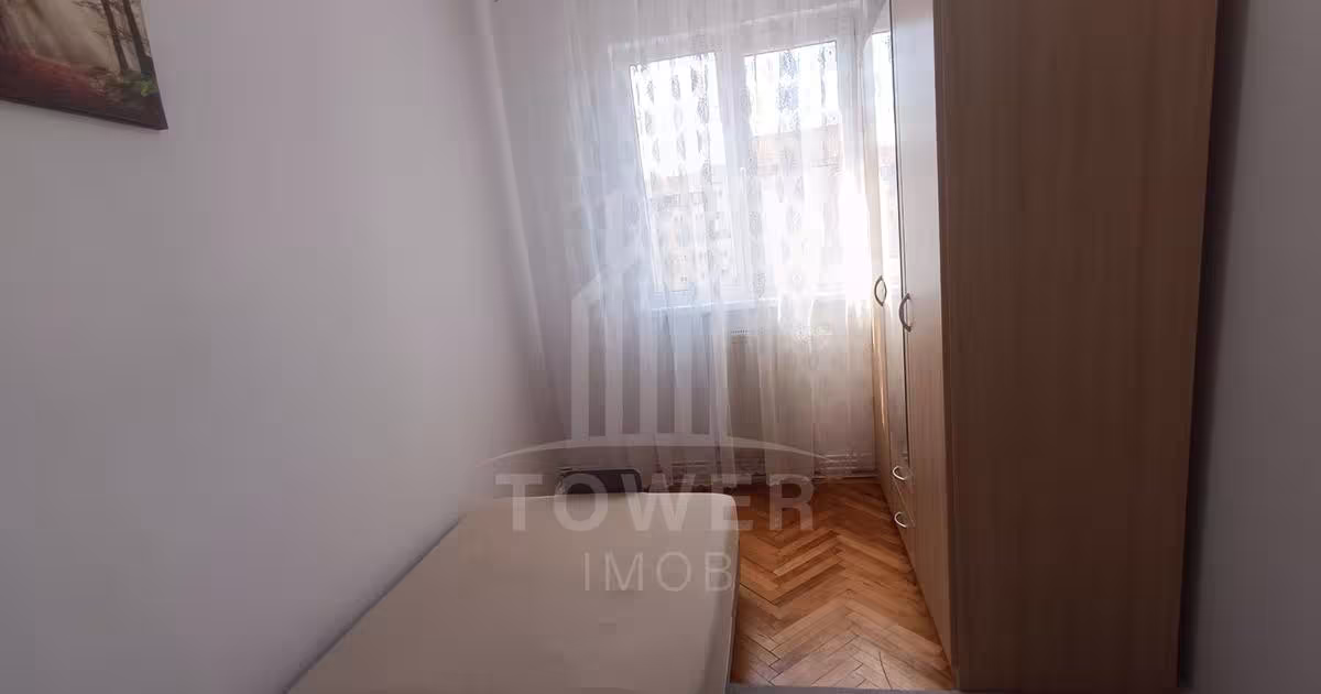 Apartament decomandat cu 3 camere în zona Central, Sibiu