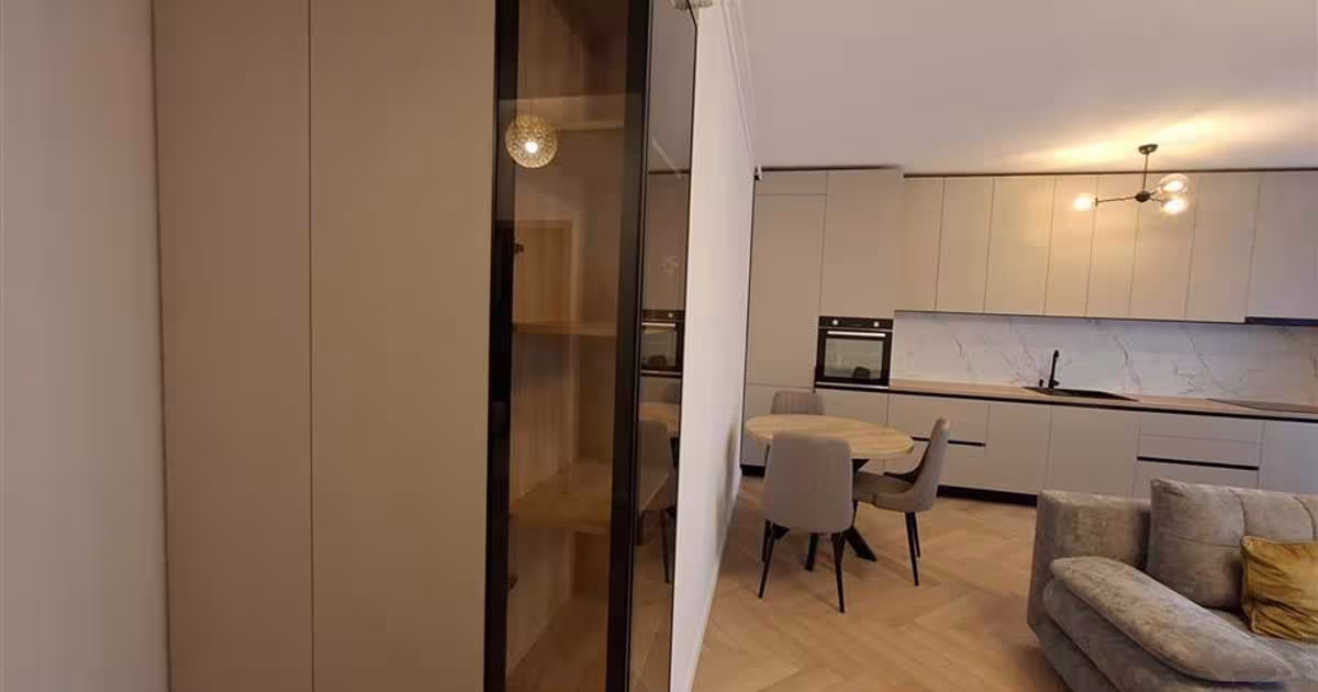 Apartament semidecomandat cu 2 camere în zona Central, Sibiu