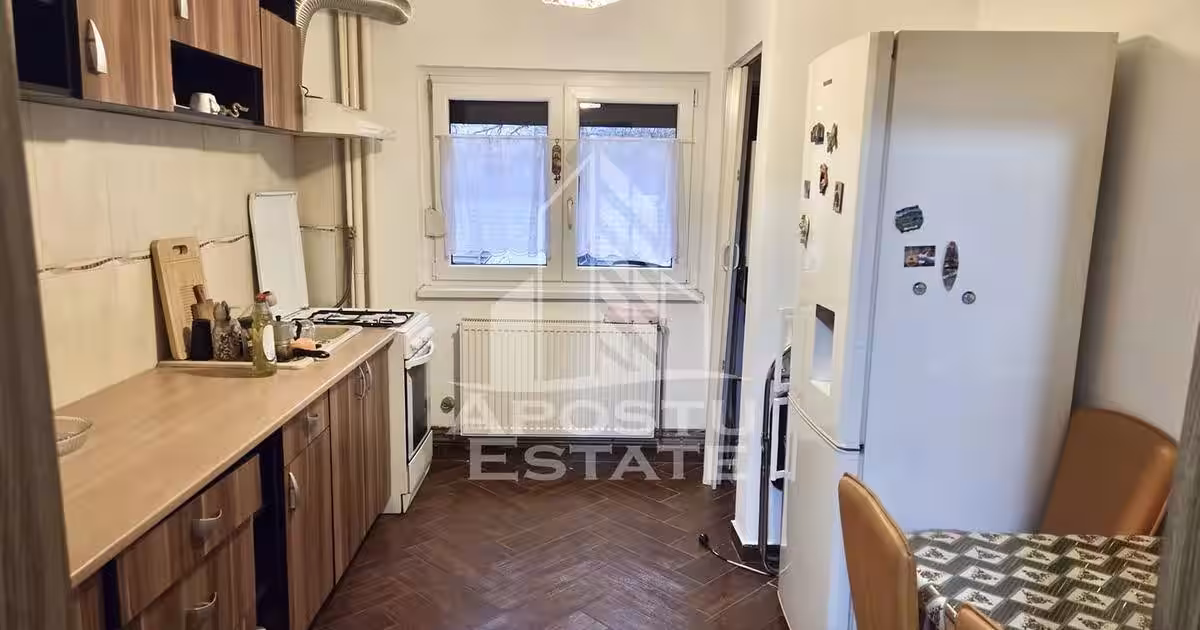 Apartament semidecomandat cu 2 camere în zona Simion Bărnuțiu, Timișoara
