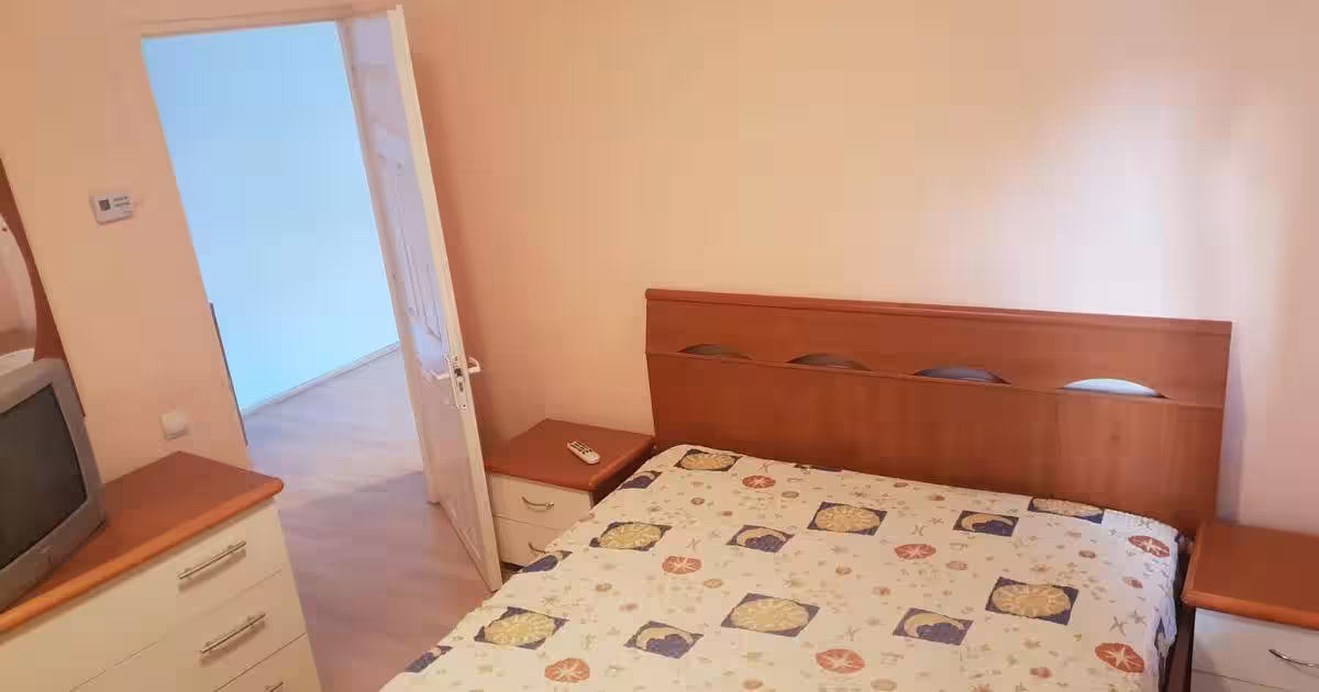 Chirie apartament cu o camera Bradet mobilat utilat 1000lei /luna