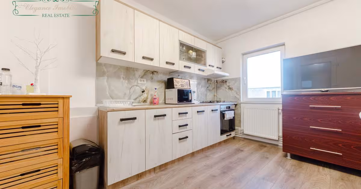 Apartament semidecomandat cu 2 camere în zona Miorița, Arad