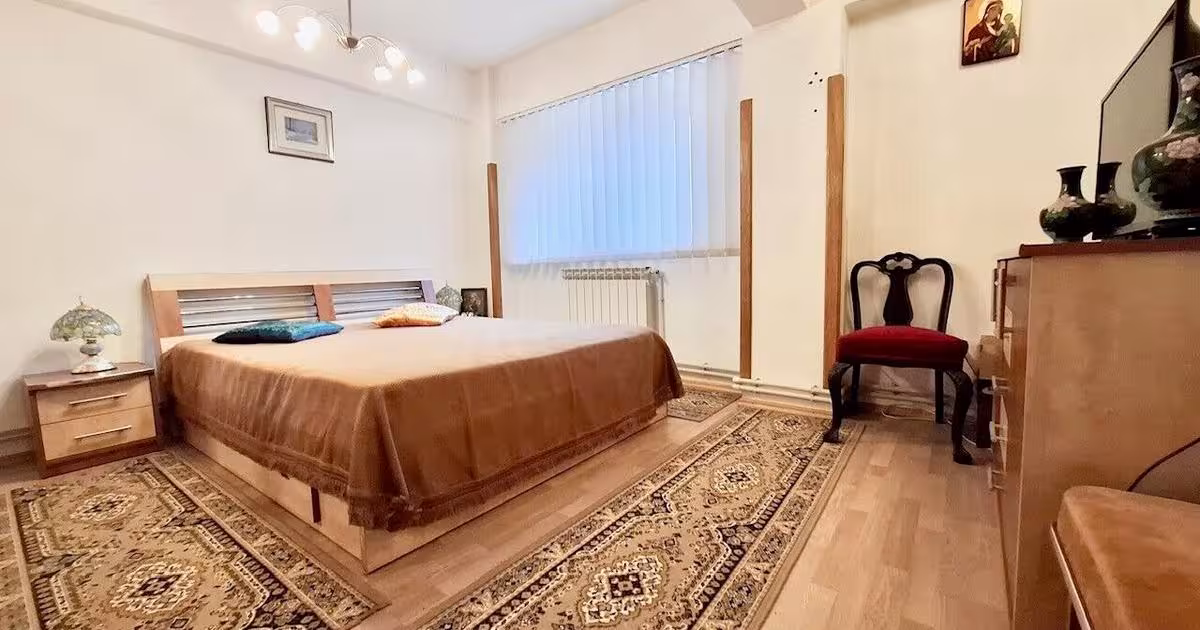 Apartament decomandat cu 3 camere în zona Central, Azuga