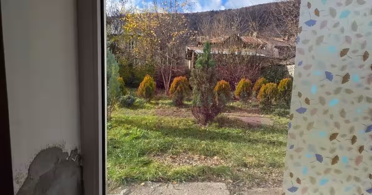 Apartament decomandat cu 2 camere în zona Gării, Azuga