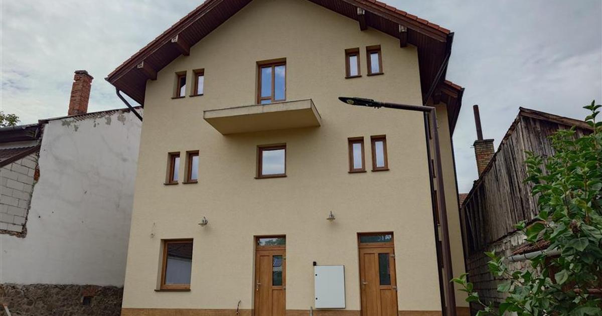 Cladire noua, ideala pentru cazare sau spatii de birouri in Brad, Hd