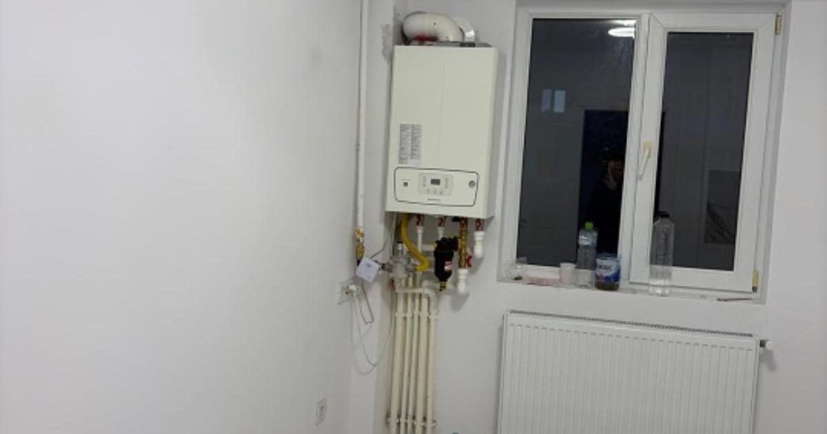 PROPRIETAR Apartament complet renovat bloc A6 4 camere