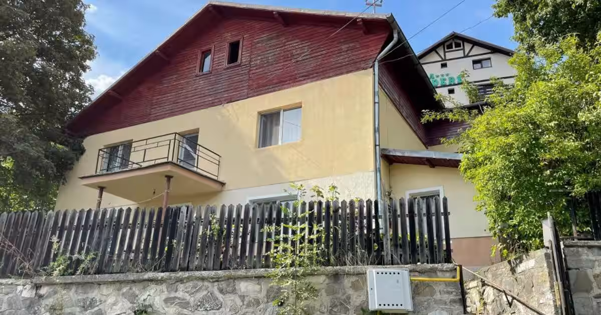 Busteni Apartament in vila - 56mp, gradina proprie 131 mp, priveliste superba!